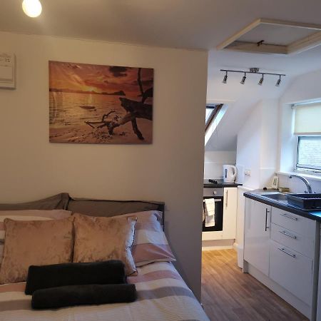 Unique Studio III With Free Wifi Maidstone Kültér fotó