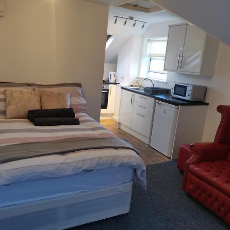 Unique Studio III With Free Wifi Maidstone Kültér fotó