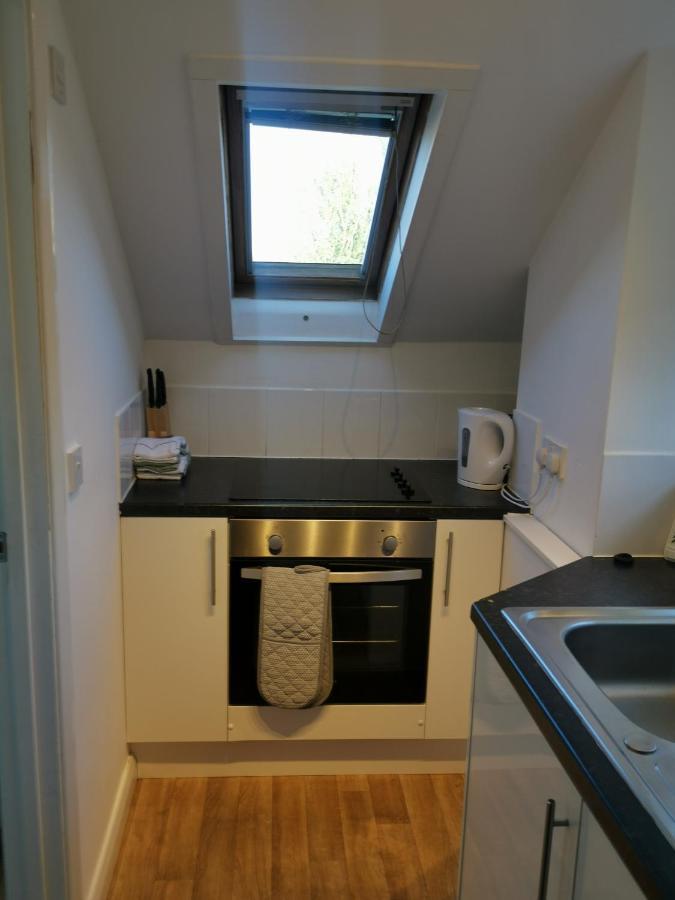 Unique Studio III With Free Wifi Maidstone Kültér fotó
