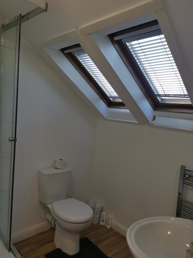 Unique Studio III With Free Wifi Maidstone Kültér fotó